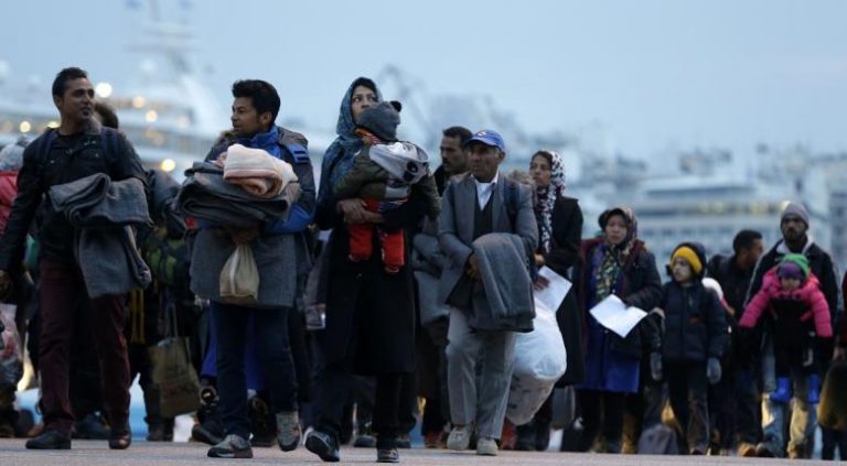 Μεταναστευτικό: «Κόκκινος» Οκτώβρης με χιλιάδες αφίξεις – Έδιωξαν 380 μετανάστες από τα Βρασνά