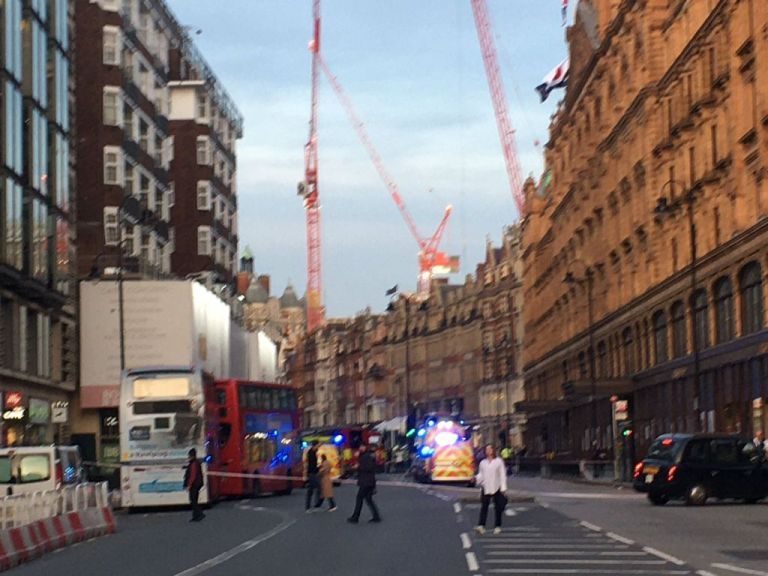 Λονδίνο : Διαρροή ύποπτης χημικής ουσίας σε κεντρικό δρόμο