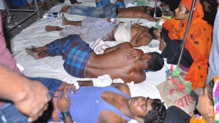 Μπαγκλαντές: Τέσσερις νεκροί και 50 τραυματίες με αφορμή ένα “βλάσφημο” σχόλιο στο Facebook