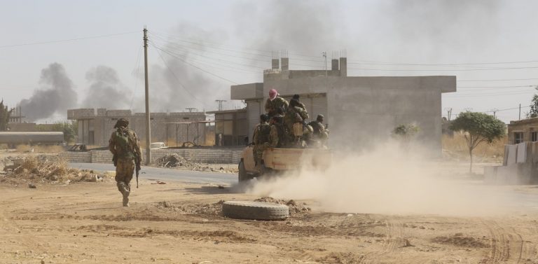 Δραπέτευσαν 785 τζιχαντιστές από στρατόπεδο στη Συρία – Τι ανακοίνωσε η κουρδική διοίκηση