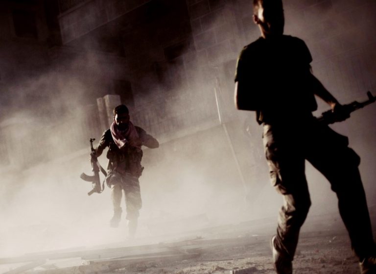 Συρία: Η Τουρκία προελαύνει με 277 νεκρούς – Ο Τραμπ τώρα απειλεί με στρατιωτική παρέμβαση