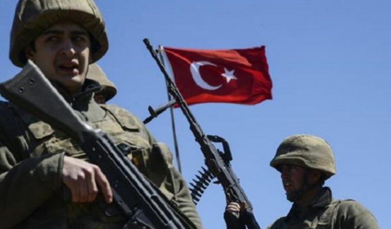 Η Άγκυρα ζητά από τις ΗΠΑ να “πείσουν” Κούρδους να φύγουν από τη ΒΑ Συρία