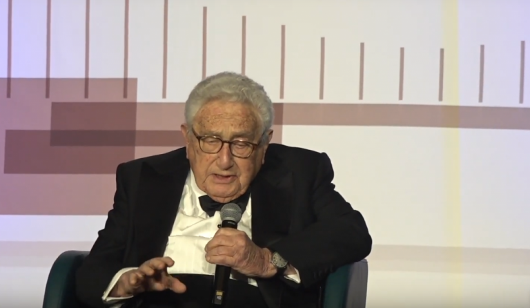 Χ.Κίσινγκερ: «Παγκόσμια συνεργασία ή παγκόσμιος πόλεμος»