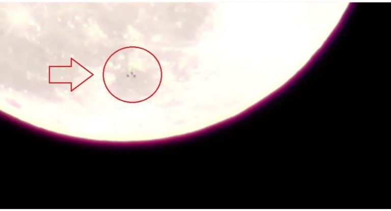 Ερασιτέχνης αστρονόμος βρίσκει UFO να «πέφτουν» από το Φεγγάρι