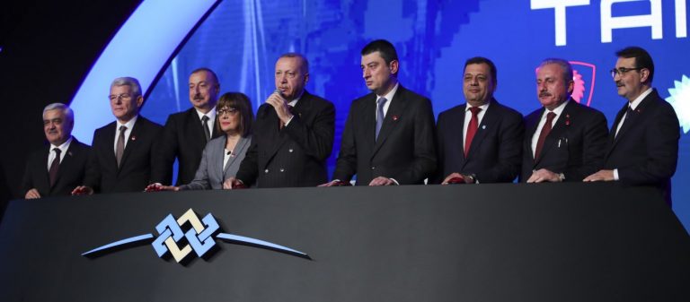 Τουρκία: Αποχώρησε από την εκδήλωση για τον αγωγό TANAP η ελληνική αντιπροσωπεία μετά τις προκλητικές δηλώσεις Ερντογάν