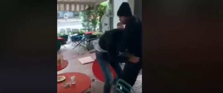 ΞΕΦΥΓΑΜΕ: «Μετανάστες» στην Αθήνα έδιωξαν τους θαμώνες και τα έσπασαν σε καφετέρια- «Θα με πεθάνετε» φώναζε παππούς