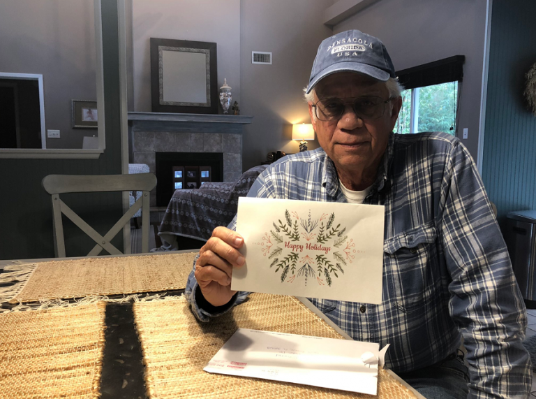 73χρονος πλήρωσε κρυφά τους ληγμένους λογαριασμούς για 36 οικογένειες για τα Χριστουγέννα