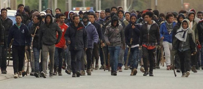 ΟΑΕΔ: Αφού «έλυσε» το πρόβλημα του 1 εκατ. Ελλήνων ανέργων τώρα ασχολείται με τους αλλοδαπούς…