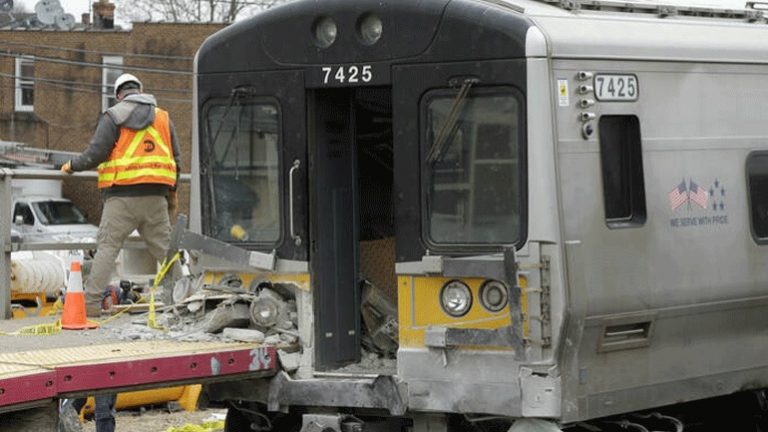 Δέκα τραυματίες από σύγκρουση τρένων στη Ρουμανία