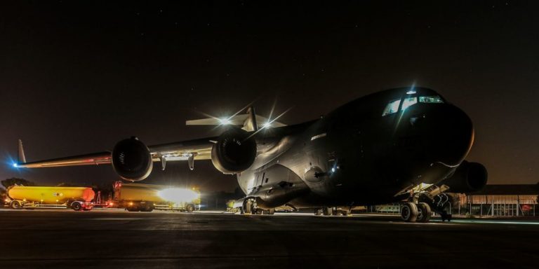 ΕΚΤΑΚΤΟ: Αεροσκάφη Ιταλίας και ΗΠΑ προσγειώθηκαν στη Βεγγάζη – Δημιουργείται ευρωπαϊκή δύναμη στην Α. Μεσόγειο;