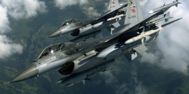 Υπερπτήσεις τουρκικών F-16 πάνω από Οινούσσες και Παναγιά