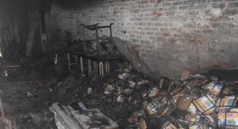 Φωτιά σε εργοστάσιο με τσάντες στην Ινδία, φρικτός θάνατος για 43 εργαζόμενους