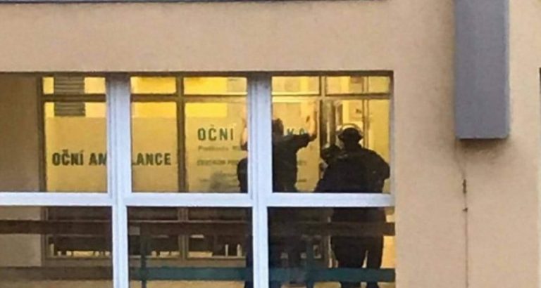Τσεχία: Ένοπλη επίθεση σε νοσοκομείο στην Οστράβα… έξι νεκροί