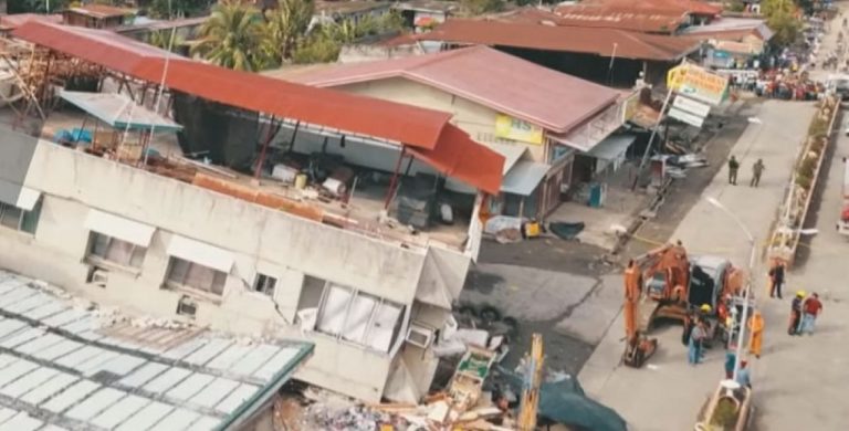 Φιλιππίνες: Εικόνες καταστροφής από drone μετά τον φονικό σεισμό