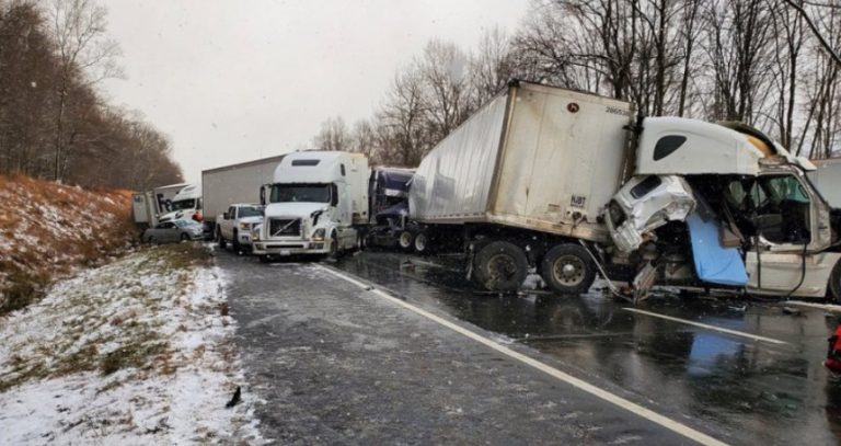 ΗΠΑ-Φονική καραμπόλα 30 οχημάτων λόγω κακοκαιρίας – Δύο νεκροί και 44 τραυματίες