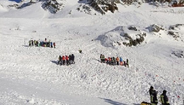 Ιταλικές Άλπεις: Τρεις νεκροί από χιονοστιβάδα – Μια γυναίκα και δύο επτάχρονα κορίτσια