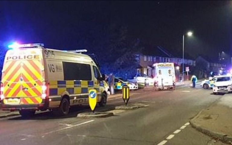 Πανικός στο Έσσεξ: Αυτοκίνητο έπεσε σε παιδιά έξω από σχολείο