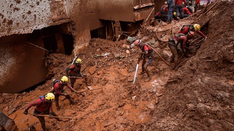 Φονική καταιγίδα στη Βραζιλία άφησε πίσω της τουλάχιστον 37 νεκρούς