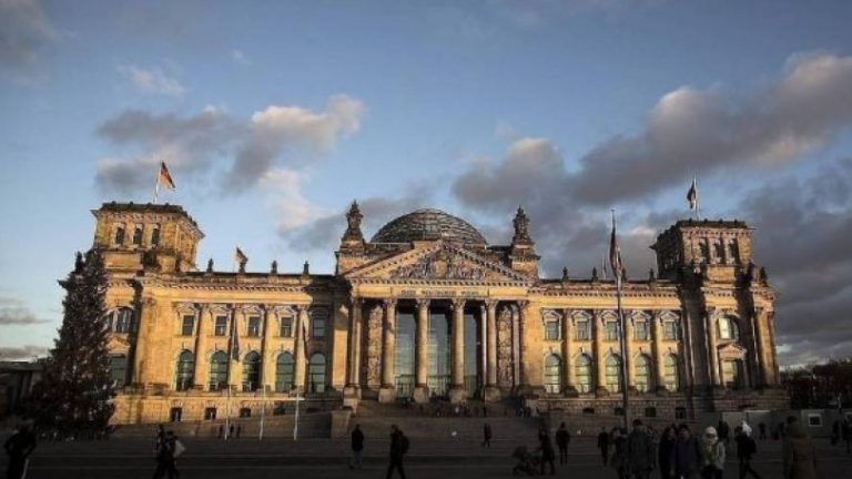 Διέρρευσε το προσχέδιο της Διάσκεψης για τη Λιβύη: Kατάπαυση πυρός και απόσυρση ξένων δυνάμεων