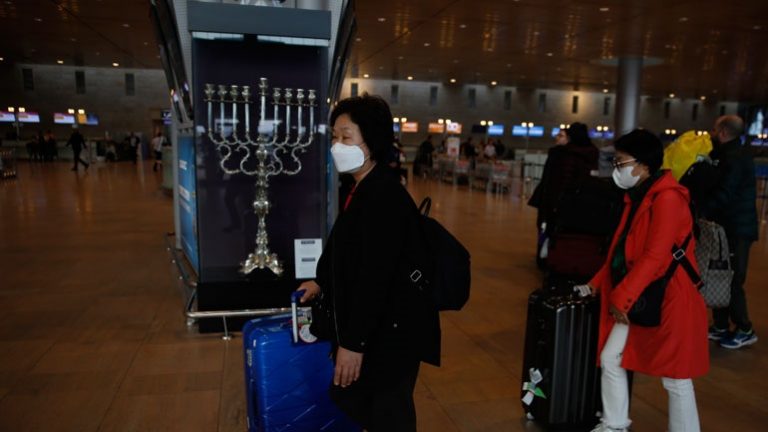 Ισραήλ: Σε καραντίνα δεκάδες μαθητές που ήρθαν σε επαφή με το γκρουπ των τουριστών από τη Νότια Κορέα