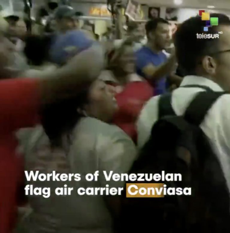 Βενεζουέλα: Πολίτες πλάκωσαν στις καρπαζιές τον Γκουαϊδό! Τον καρπάζωναν μέχρι και γυναίκες