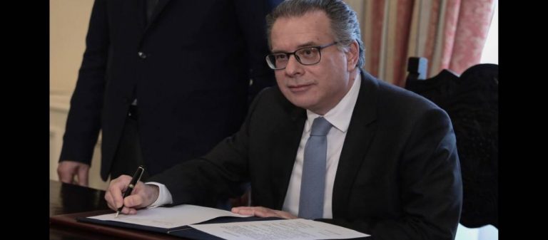 Γιώργος Κουμουτσάκος: «Βρήκαμε ένα μαύρο κύκλωμα ΜΚΟ που λειτουργεί ως βδέλλα & βγάζει κέρδη από τους αλλοδαπούς»