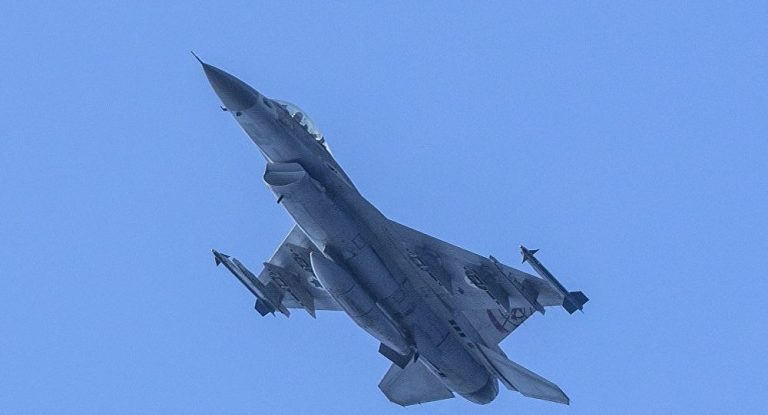 Αεροπλάνο με 172 επιβάτες προσπάθησε να προσγειωθεί στη Δαμασκό εν μέσω ισραηλινών επιθέσεων