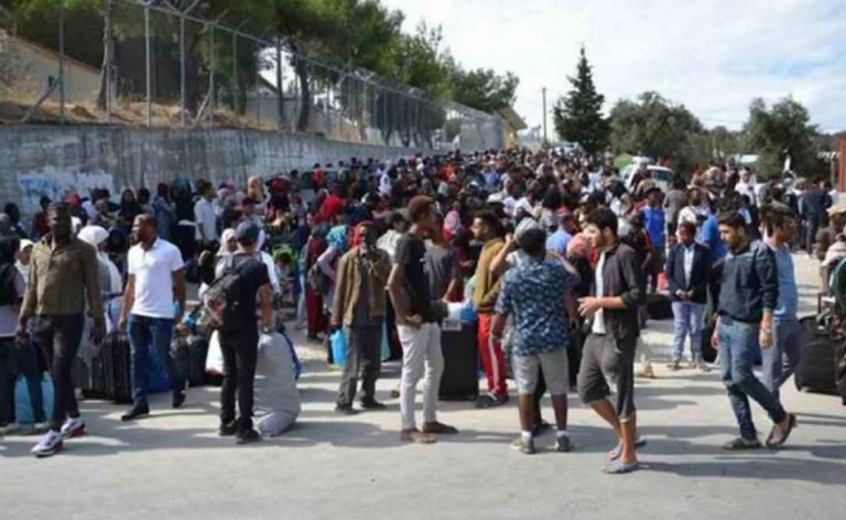 Θα «καεί» ο τόπος: «Ξεσηκώνονται» και οπαδοί ελληνικών ομάδων κατά των «μεταναστών»