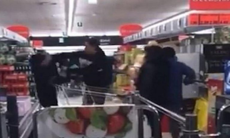 Πανικός στην Ιταλία: Ξύλο σε σούπερ μάρκετ για μερικά τρόφιμα