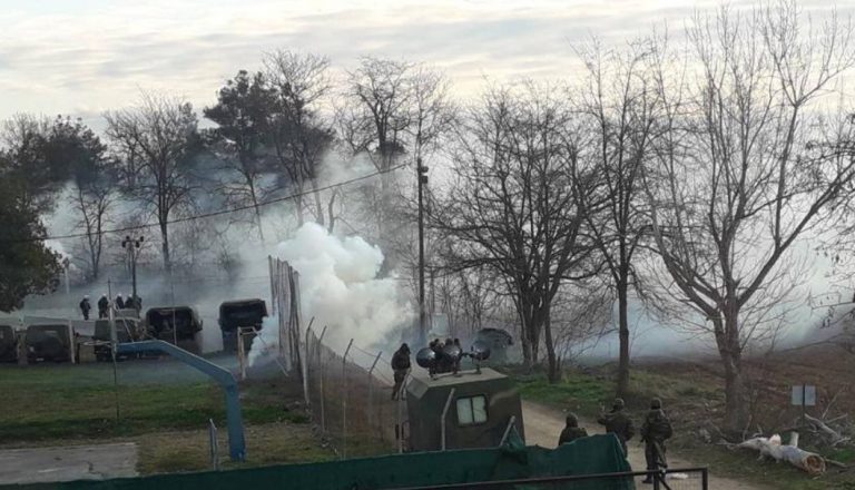 Έβρος: Επίθεση με καπνογόνα από την τουρκική πλευρά στο ελληνικό φυλάκιο