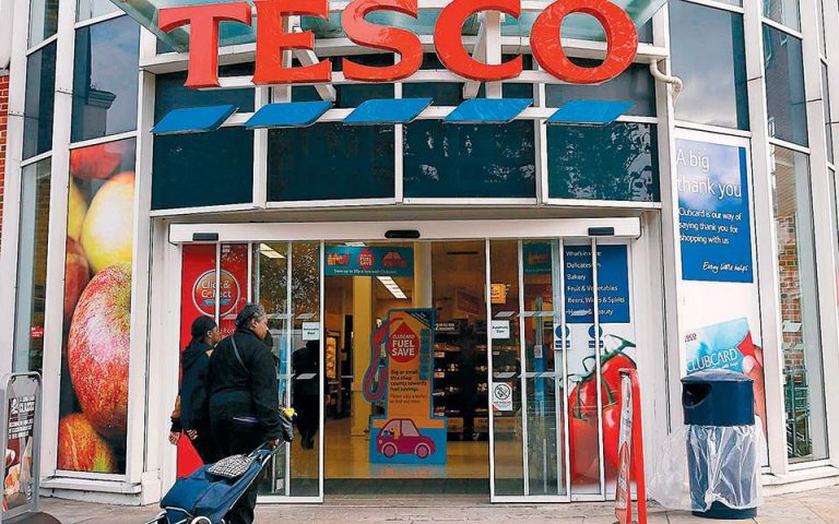 Ψώνια με δελτίο στη Βρετανία λόγω κορωνοϊού