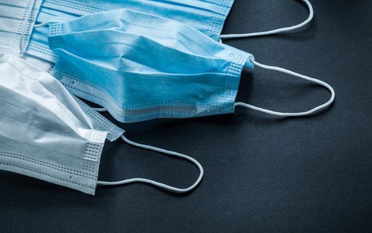 Μάσκες παντού σε Αχαΐα και Ιωάννινα – Νέα μέτρα