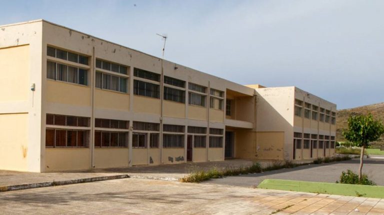 Κορωνοϊός: Κλείνουν προληπτικά 28 σχολεία σε όλη την επικράτεια