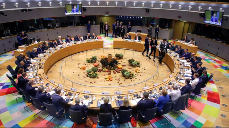 Θα φύγει η Ιταλία απο το Ευρώ; Τελεσίγραφο 10 ημερών στην Ευρωζώνη