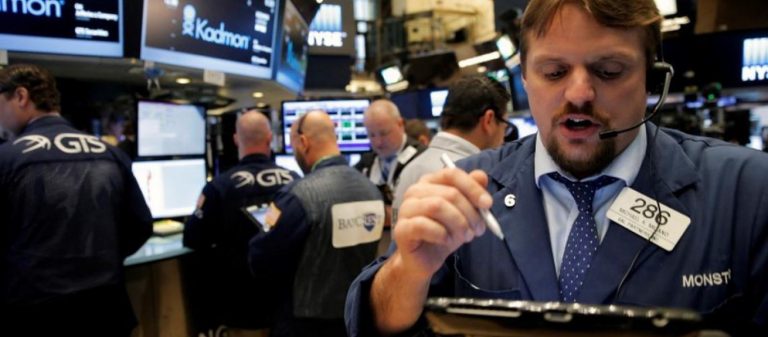 Φρενίτιδα αγορών και ανόδου στο χρηματιστήριο της «κλειστής» Νέας Υόρκης – Ξέρουν κάτι που οι υπόλοιποι αγνοούμε;