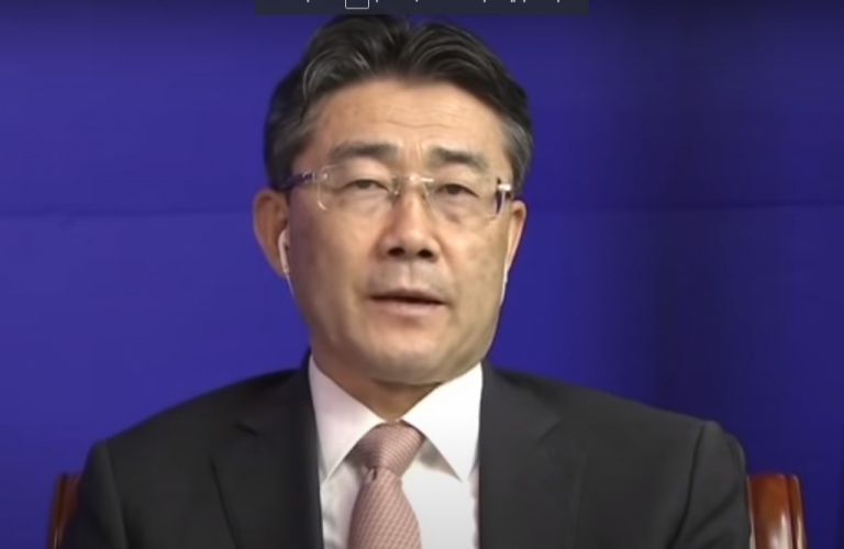 «Βροχή» οι εξελίξεις: Οι κομμουνιστές της Κίνας βγήκαν μπροστά και δίνουν το εμβόλιο