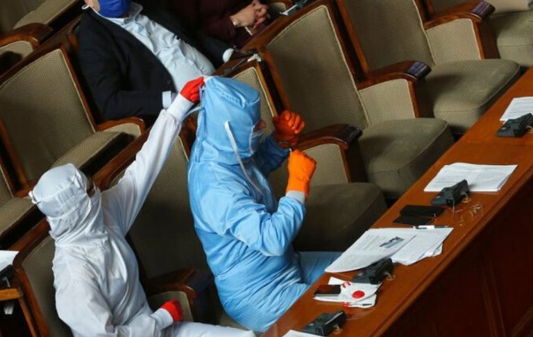 Κορωνοϊός: Αλλα δύο κρούσματα στο βουλγαρικό κοινοβούλιο