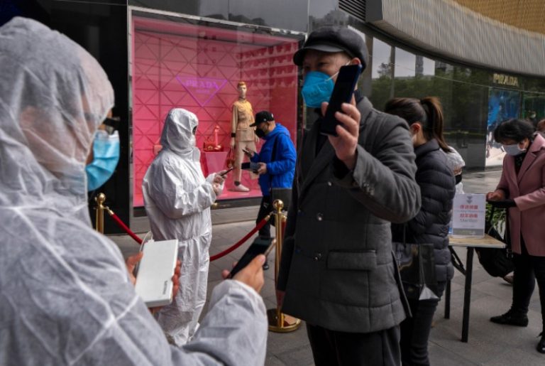 Η Κίνα καταπολεμά των κορωνοϊό με κωδικούς QR που δίνει στους πολίτες – Λειτουργεί σαν πάσο