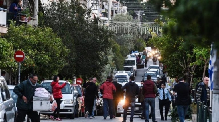 Κορυδαλλός: Συνελήφθησαν 13 άτομα που απαιτούσαν περιφορά Επιταφίου με επικεφαλής τον Παναγιώταρο