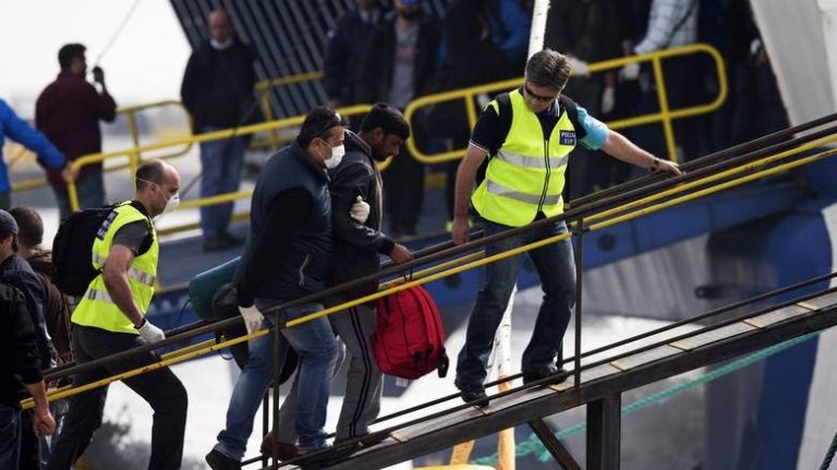 Στημένοι ή ακατάλληλοι;