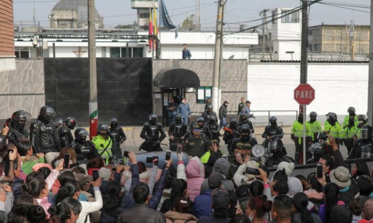 Οι μισοί κρατούμενοι σε φυλακή της Κολομβίας μολύνθηκαν με κορονοϊό