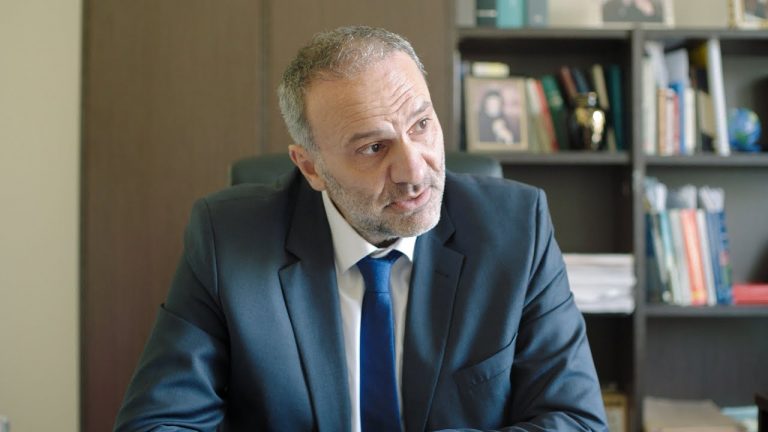 Αποκαλύψεις που πρέπει να ακούσεις