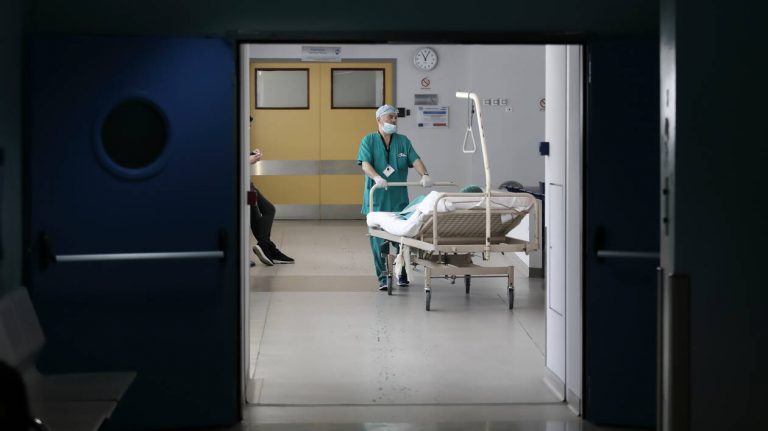 Κορωνοϊός: Κατέληξε γυναίκα στην Κομοτηνή – Στους 191 οι νεκροί