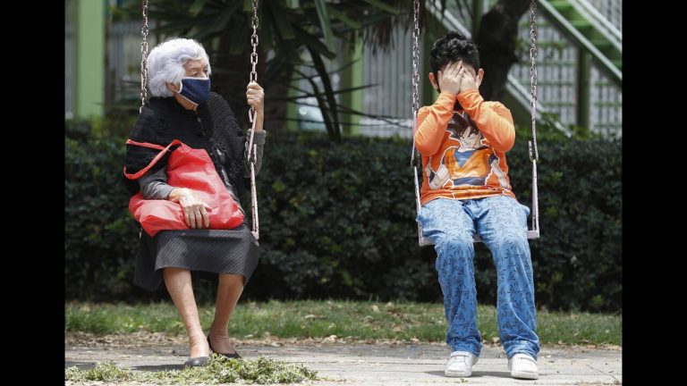 Μεξικό: Αυξήθηκαν οι νεκροί από το σεισμό ενώ οι κάτοικοι μαζεύουν τα «κομμάτια» τους