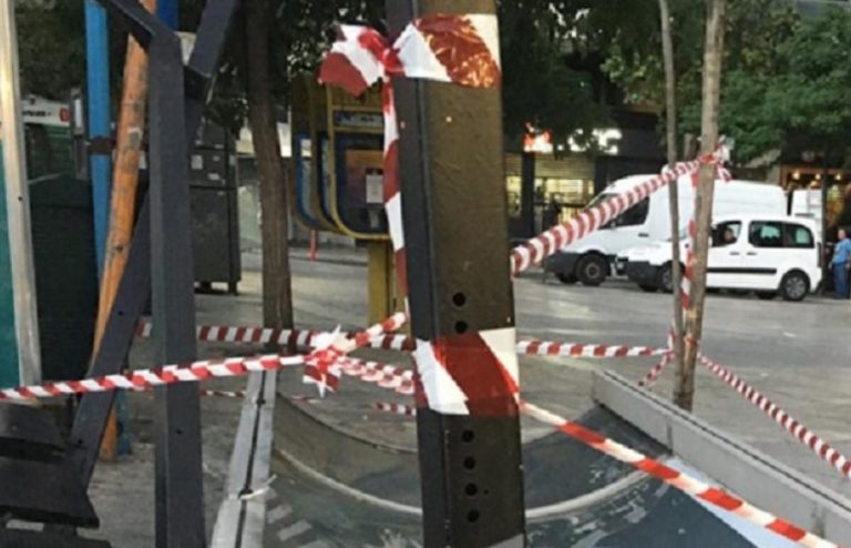 Λεωφορείο έπεσε πάνω σε στάση στο Σύνταγμα – Μία τραυματίας