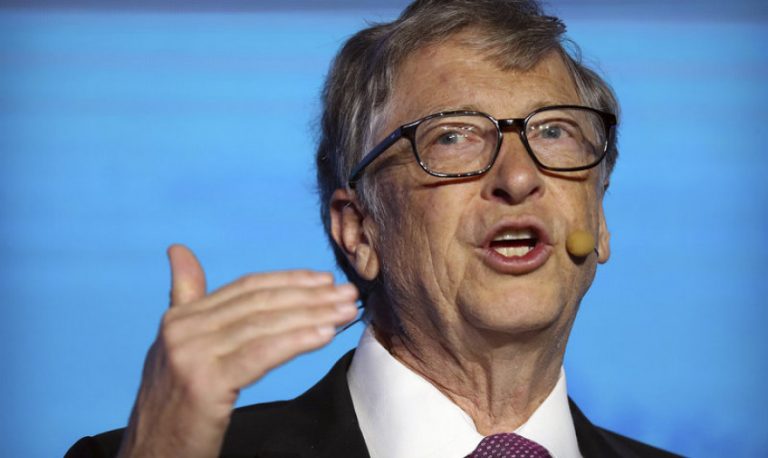 Bill Gates: Η τεχνητή νοημοσύνη θα αντικαταστήσει τα περισσότερα επαγγέλματα μέσα στα επόμενα 10 χρόνια