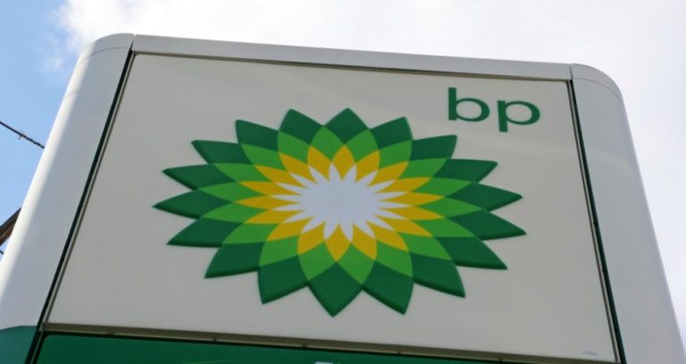 Κόβει 10.000 θέσεις εργασίας η BP