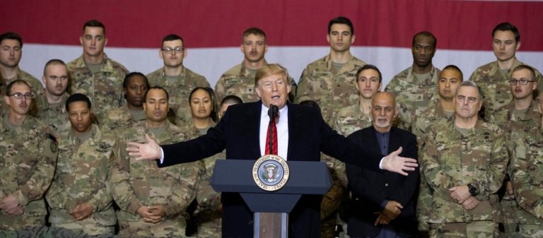 Ο λόγος για τον οποίο ο Τραμπ δέχεται ανηλεή πόλεμο: Αρνήθηκε να πάει σε πόλεμο με το Ιράν