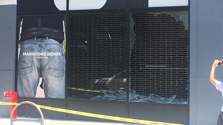 Απο τις 11 το βραδυ μεχρι τις 5 το πρωι απαγορευση κυκλοφοριας στην Νεα Υορκη..!!!!