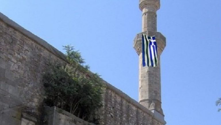 Ξάνθη: Στον εισαγγελέα ο 64χρονος Γάλλος που έσκισε το Κοράνι σε τζαμί στις Θέρμες